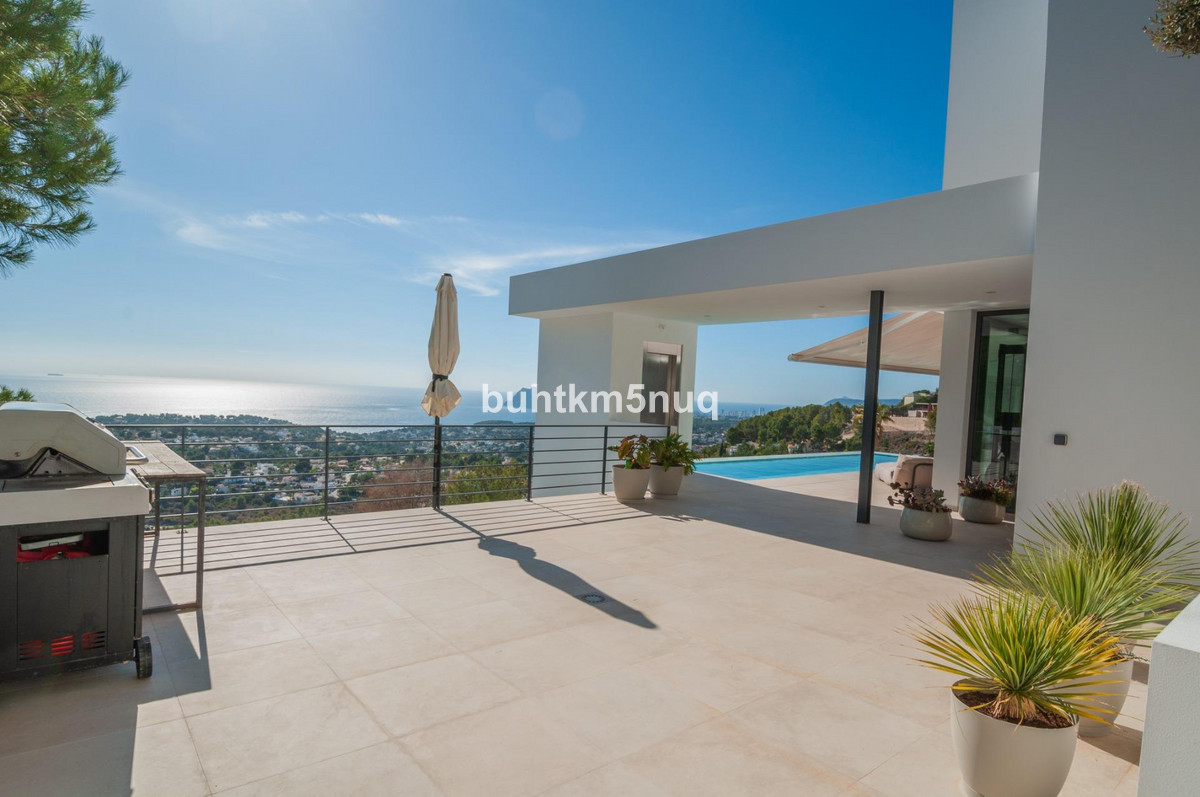 Huis te koop in Moraira | 5 slaapkamers H4757995