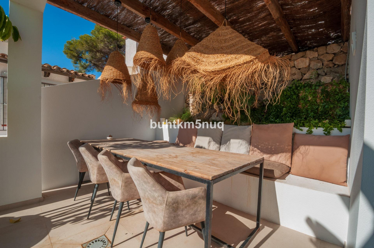 Huis te koop in Moraira | 5 slaapkamers H4757995