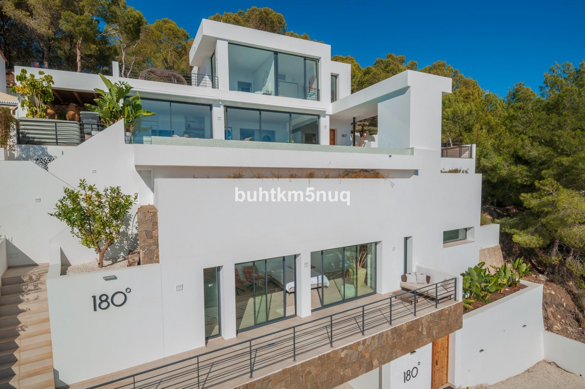 Huis te koop in Moraira | 5 slaapkamers H4757995