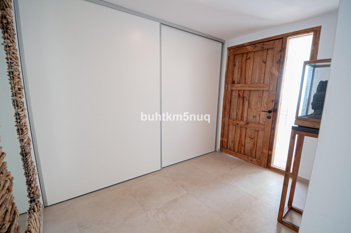 Huis te koop in Moraira | 5 slaapkamers H4757995