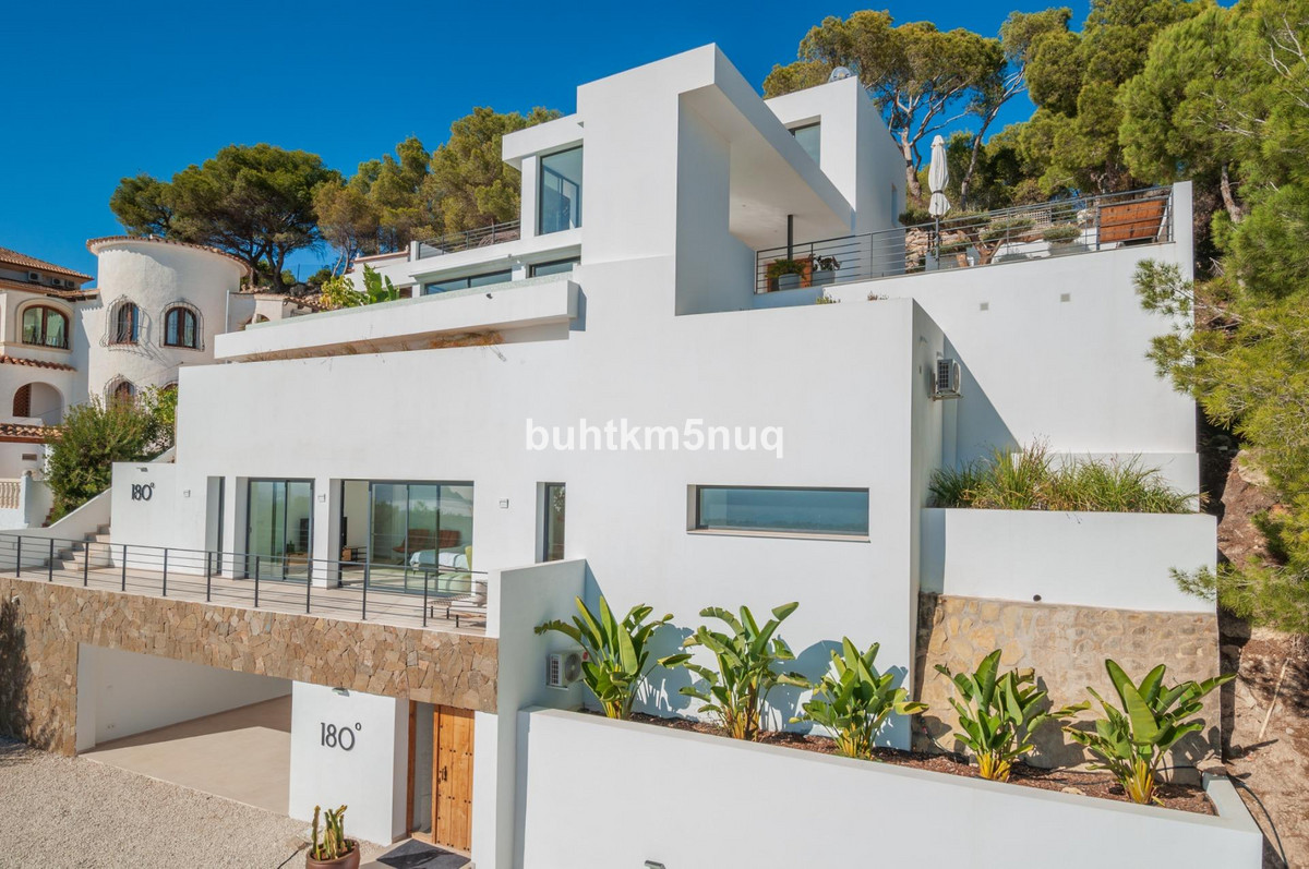 Huis te koop in Moraira | 5 slaapkamers H4757995