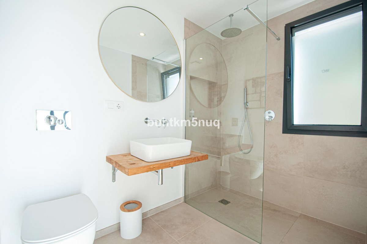 Huis te koop in Moraira | 5 slaapkamers H4757995