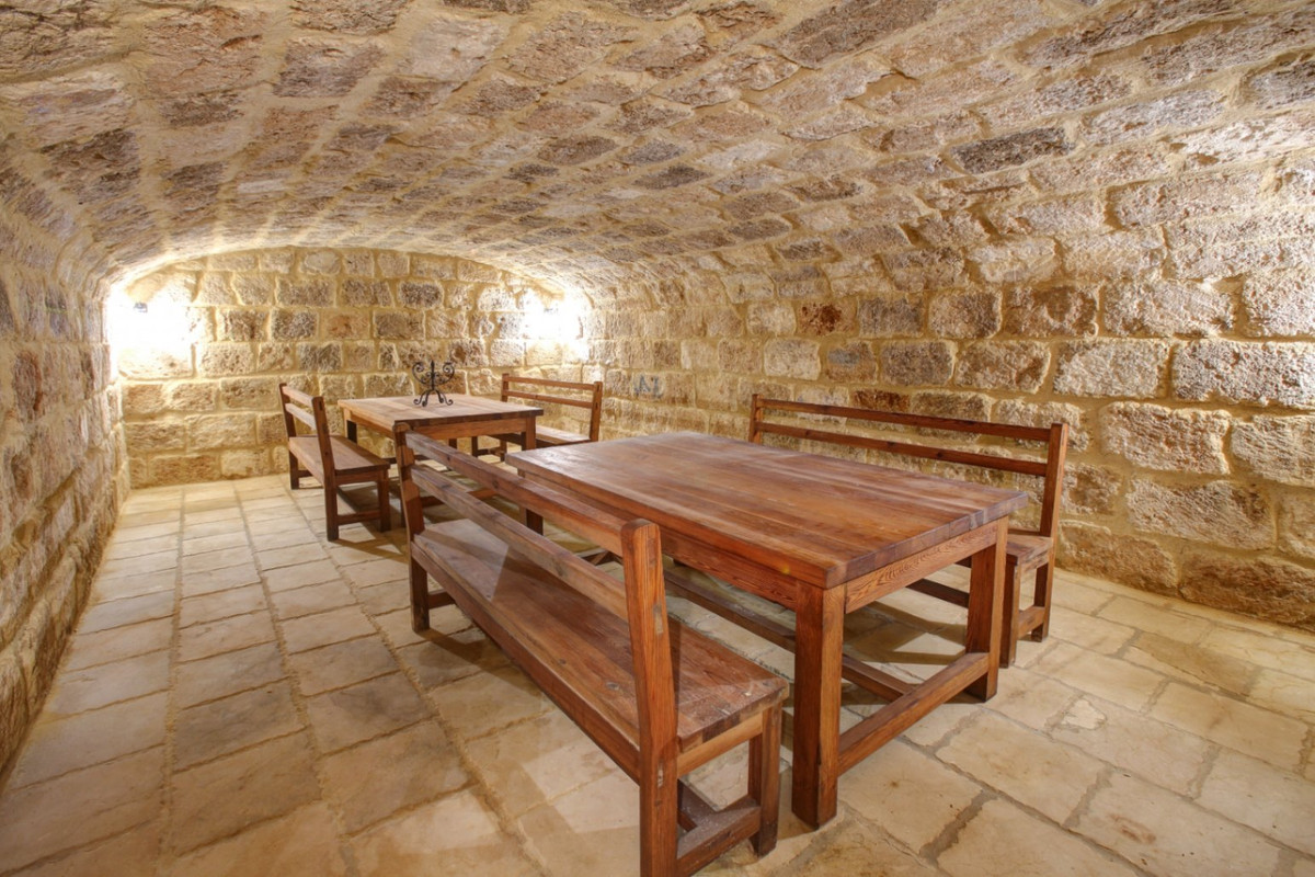 Property main view 36