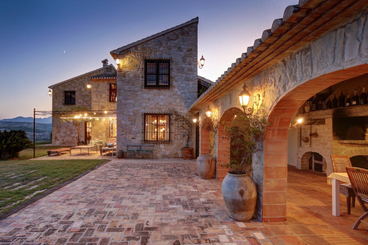 Property main view 40