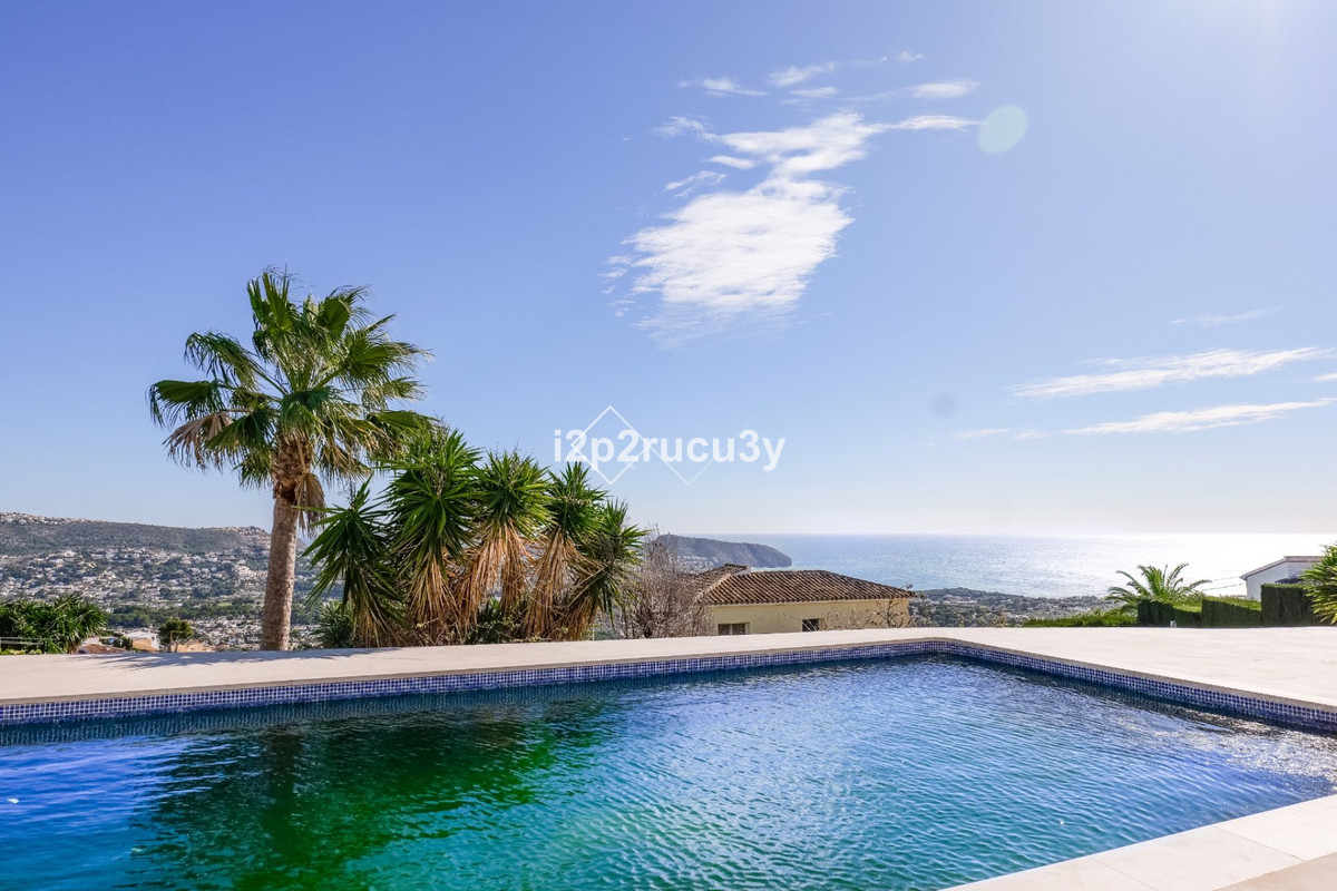 Huis te koop in Moraira | 4 slaapkamers H5454007