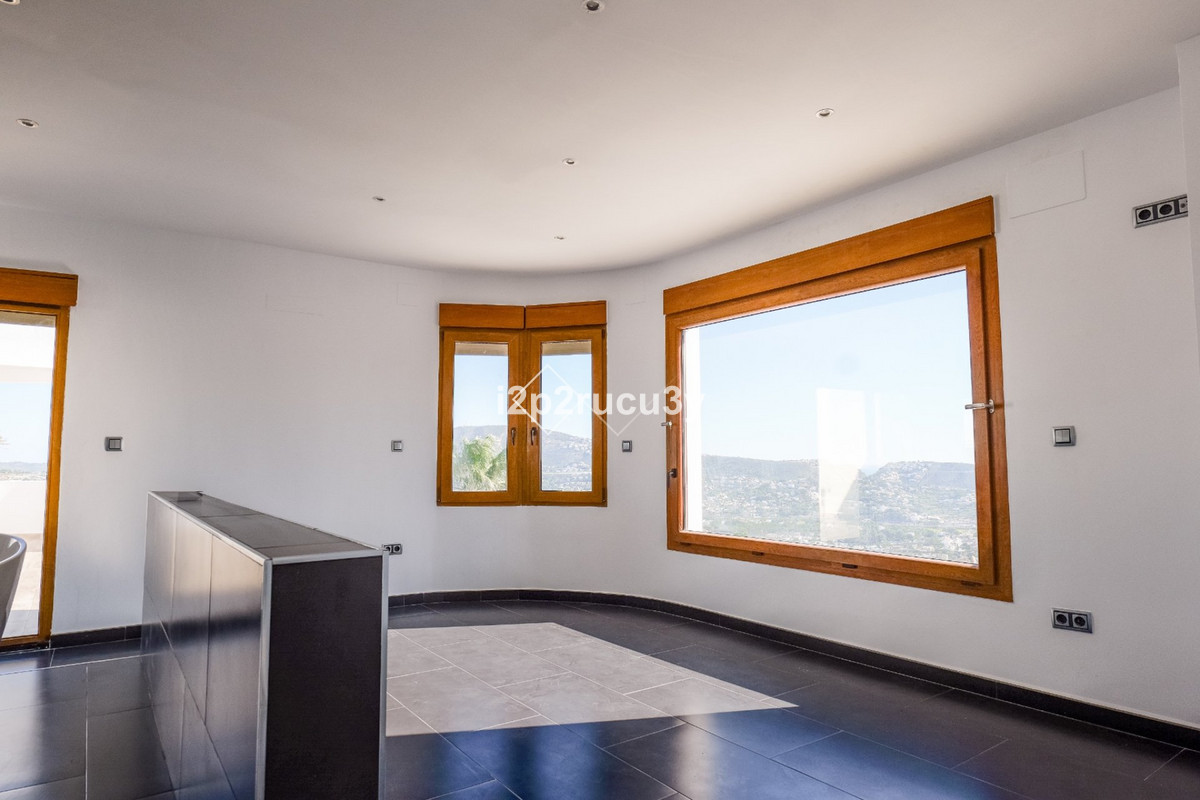 Huis te koop in Moraira | 4 slaapkamers H5454007