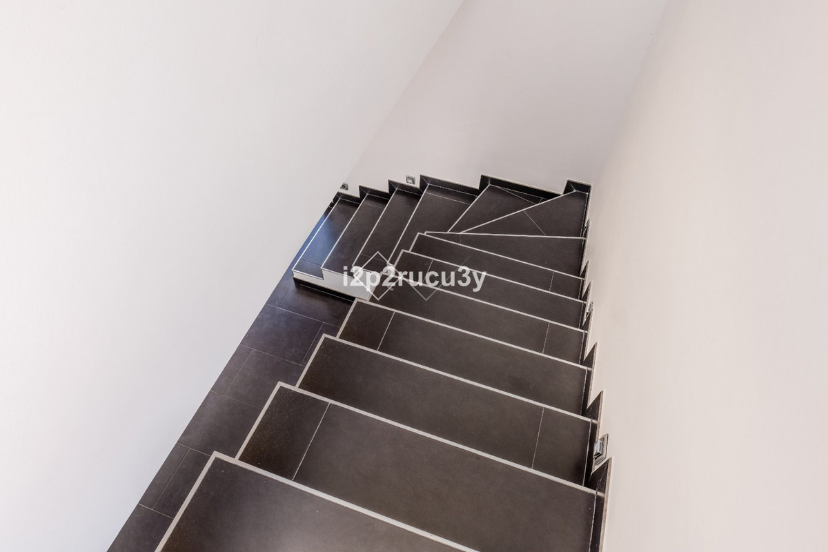 Huis te koop in Moraira | 4 slaapkamers H5454007