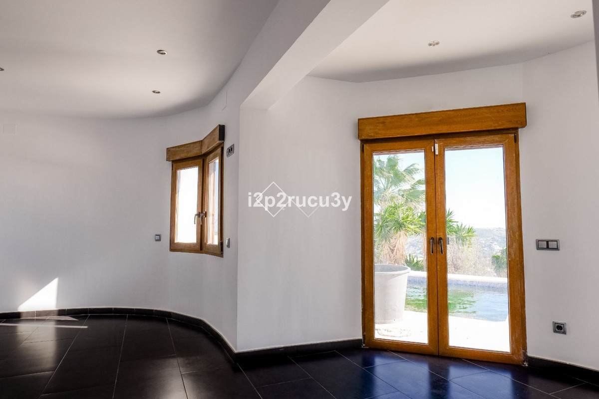 Huis te koop in Moraira | 4 slaapkamers H5454007