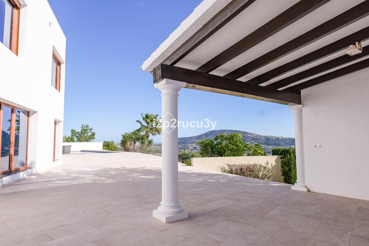 Huis te koop in Moraira | 4 slaapkamers H5454007
