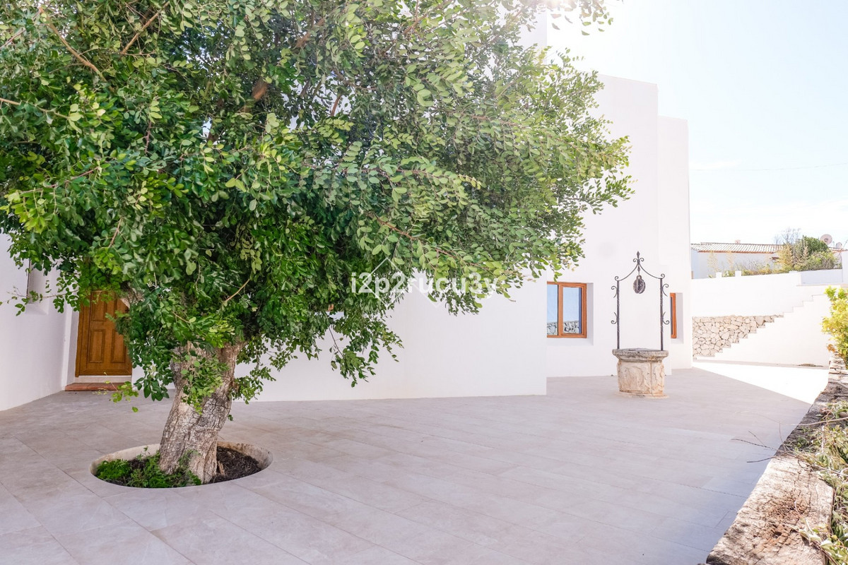 Huis te koop in Moraira | 4 slaapkamers H5454007