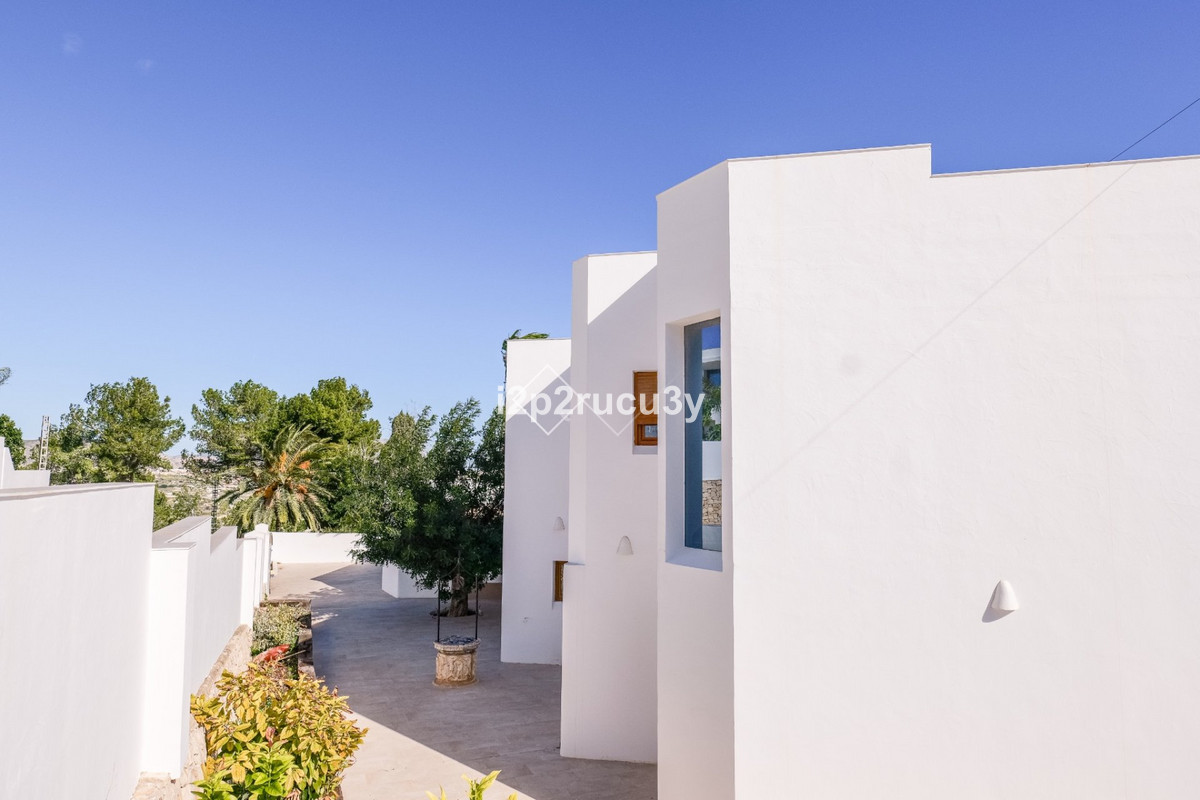 Huis te koop in Moraira | 4 slaapkamers H5454007