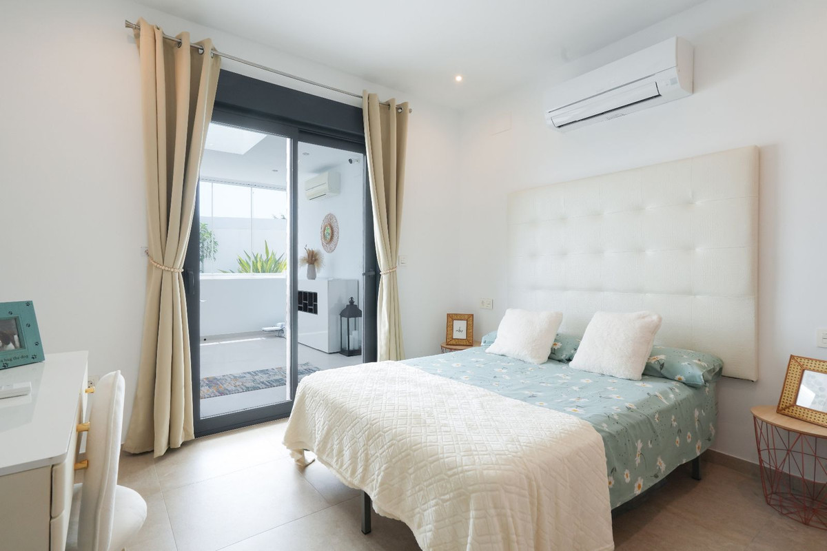 Huis te koop in Moraira | 7 slaapkamers H5461237