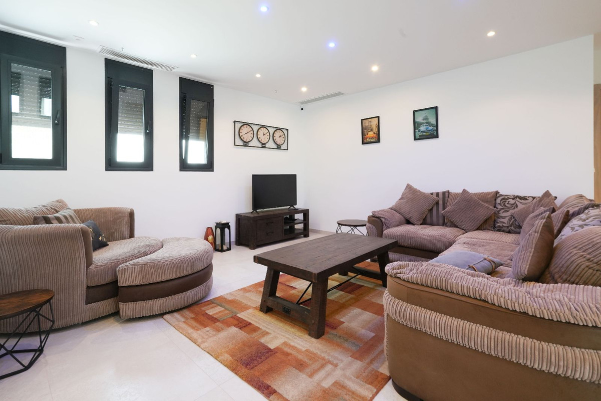 Huis te koop in Moraira | 7 slaapkamers H5461237