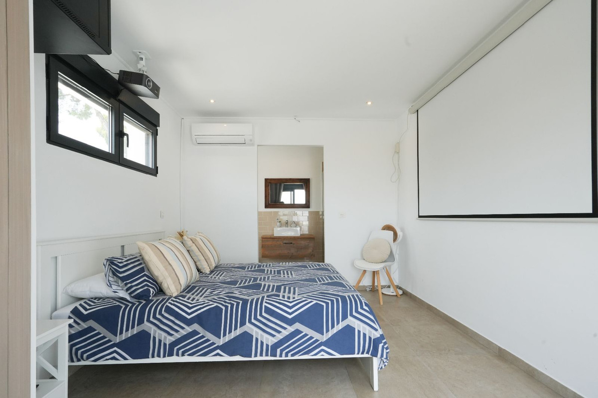 Huis te koop in Moraira | 7 slaapkamers H5461237