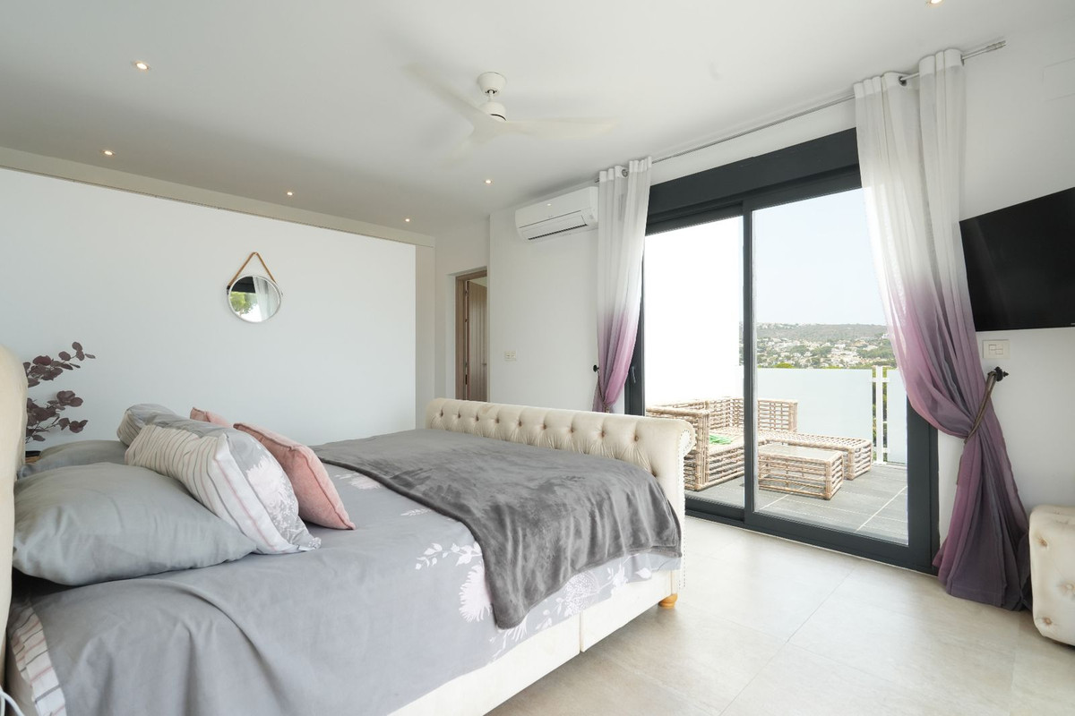 Huis te koop in Moraira | 7 slaapkamers H5461237