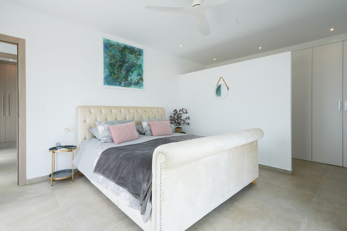 Huis te koop in Moraira | 7 slaapkamers H5461237