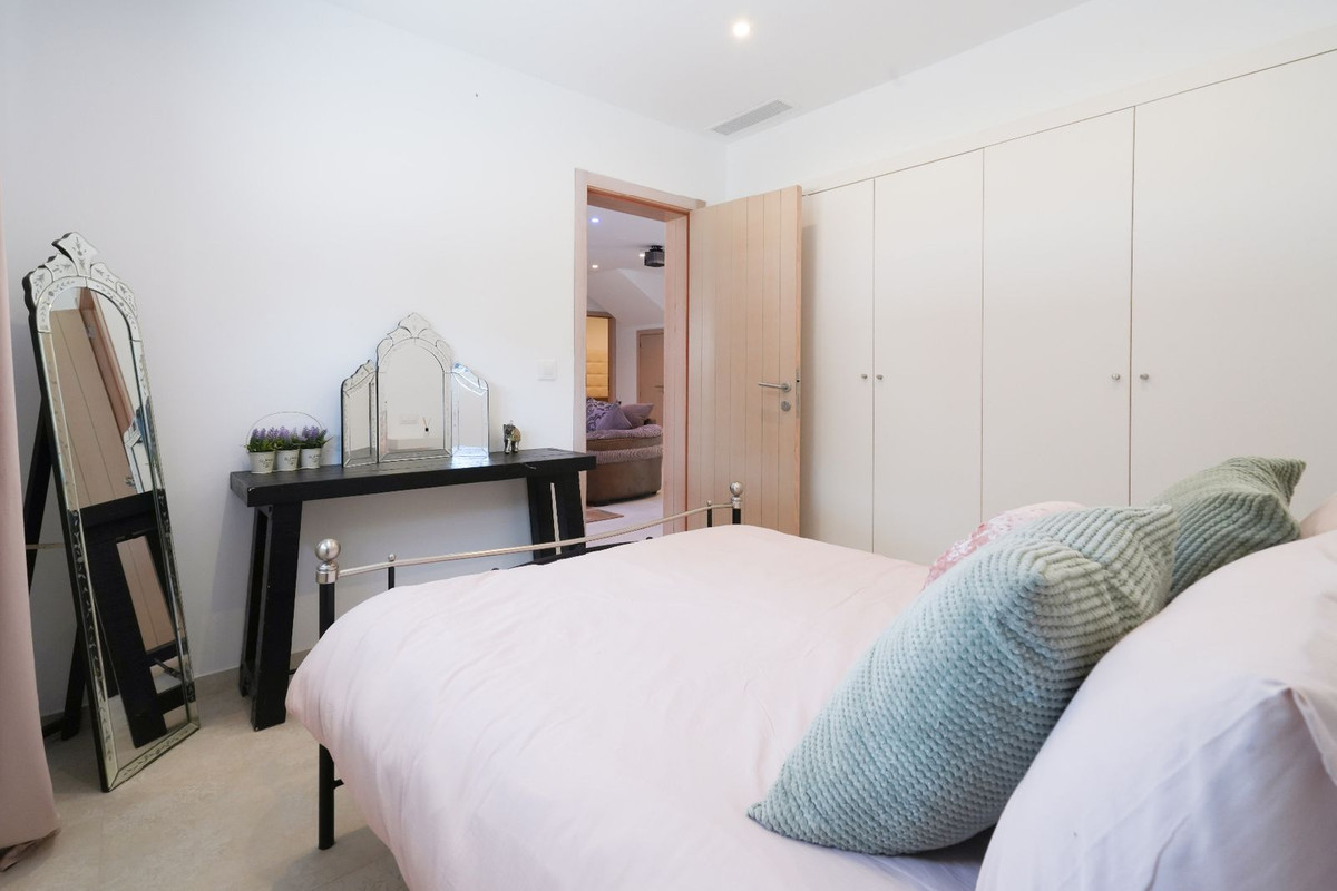 Huis te koop in Moraira | 7 slaapkamers H5461237