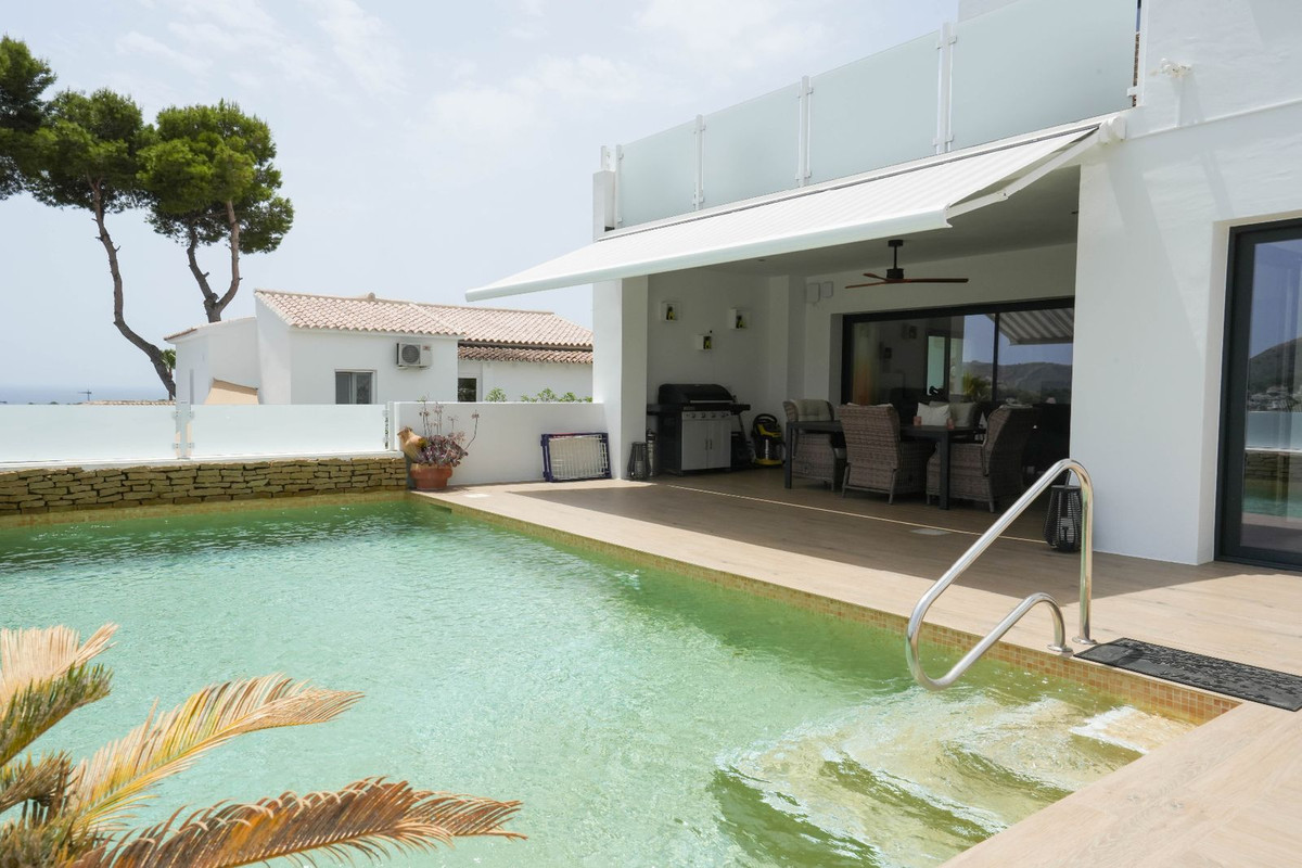 Huis te koop in Moraira | 7 slaapkamers H5461237