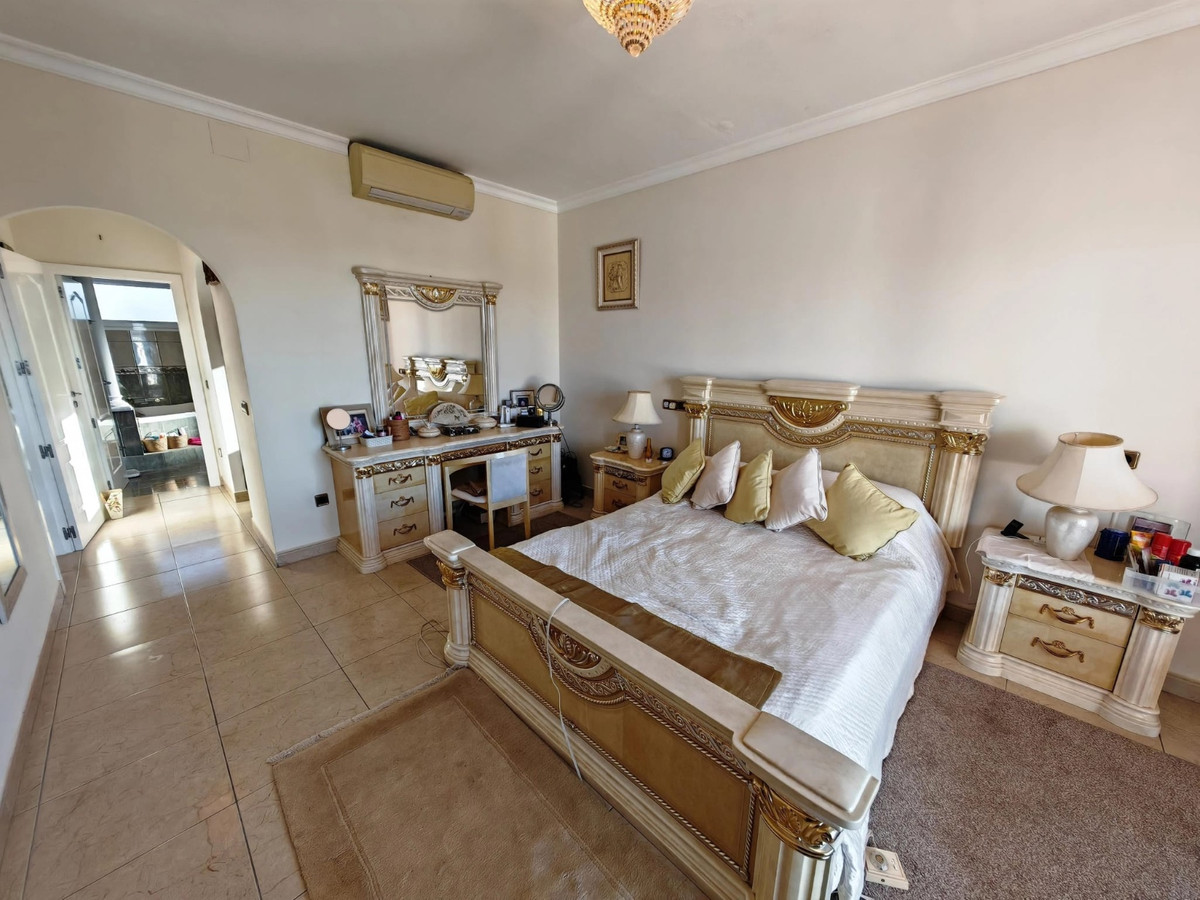 Huis te koop in Moraira | 4 slaapkamers H5496328