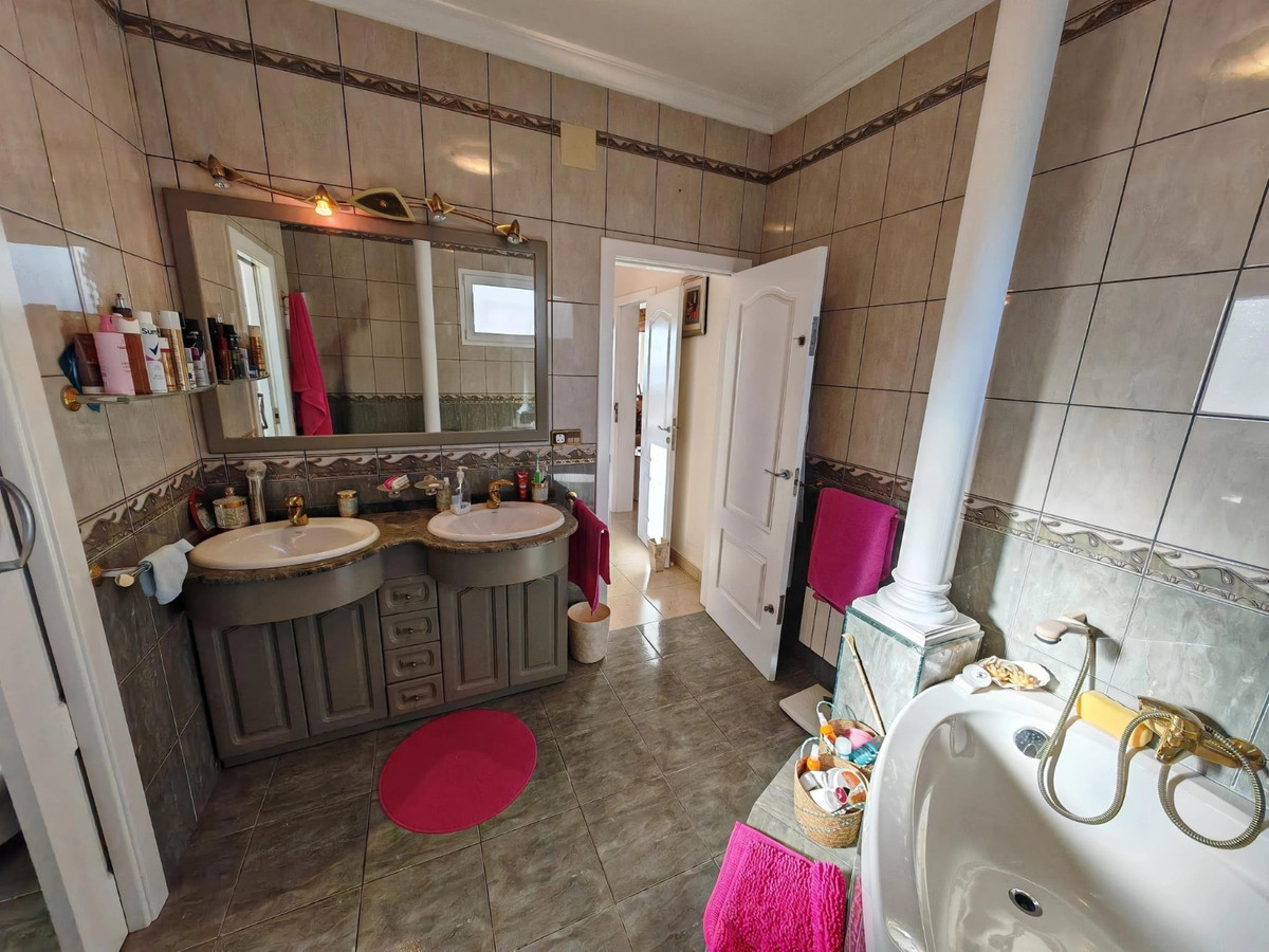 Huis te koop in Moraira | 4 slaapkamers H5496328