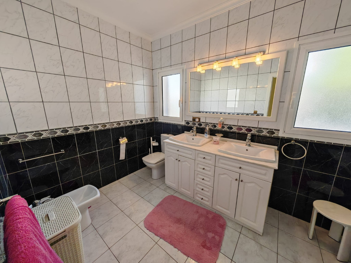 Huis te koop in Moraira | 4 slaapkamers H5496328
