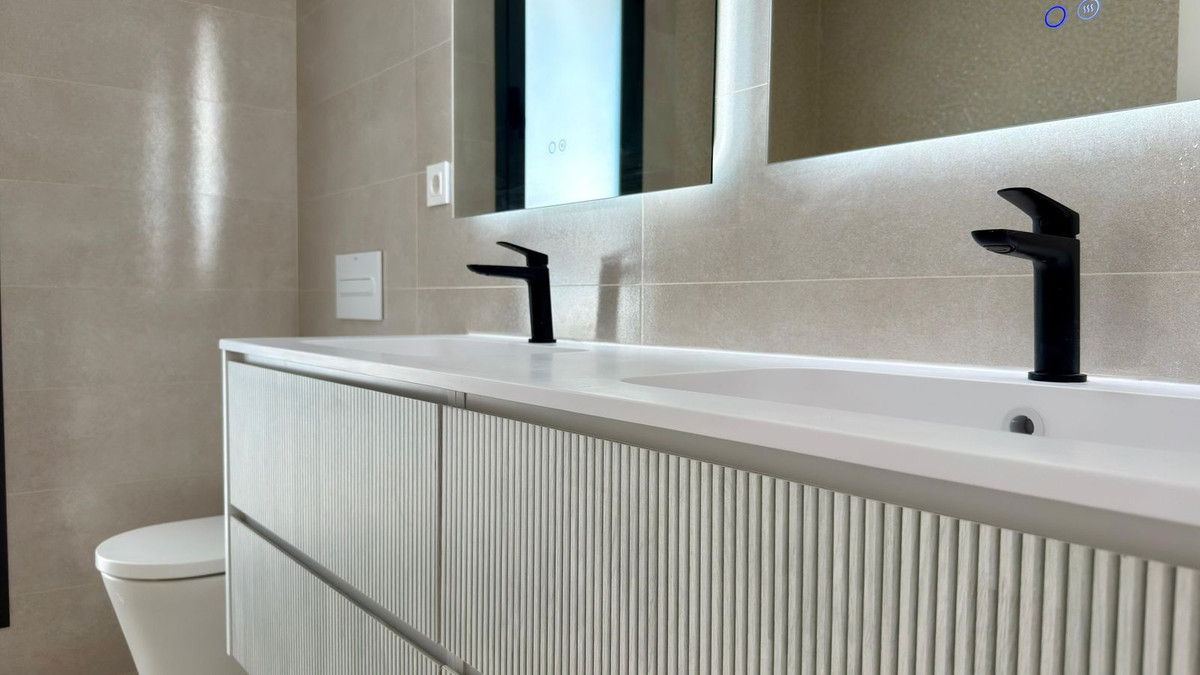 Property main view 33