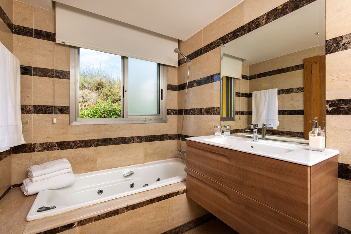 Huis te koop in Nagüeles | 2 slaapkamers H4335847