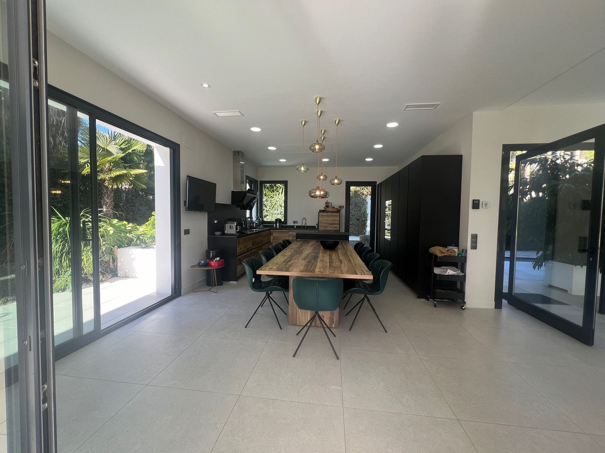 Huis te koop in Nagüeles | 6 slaapkamers H4588375