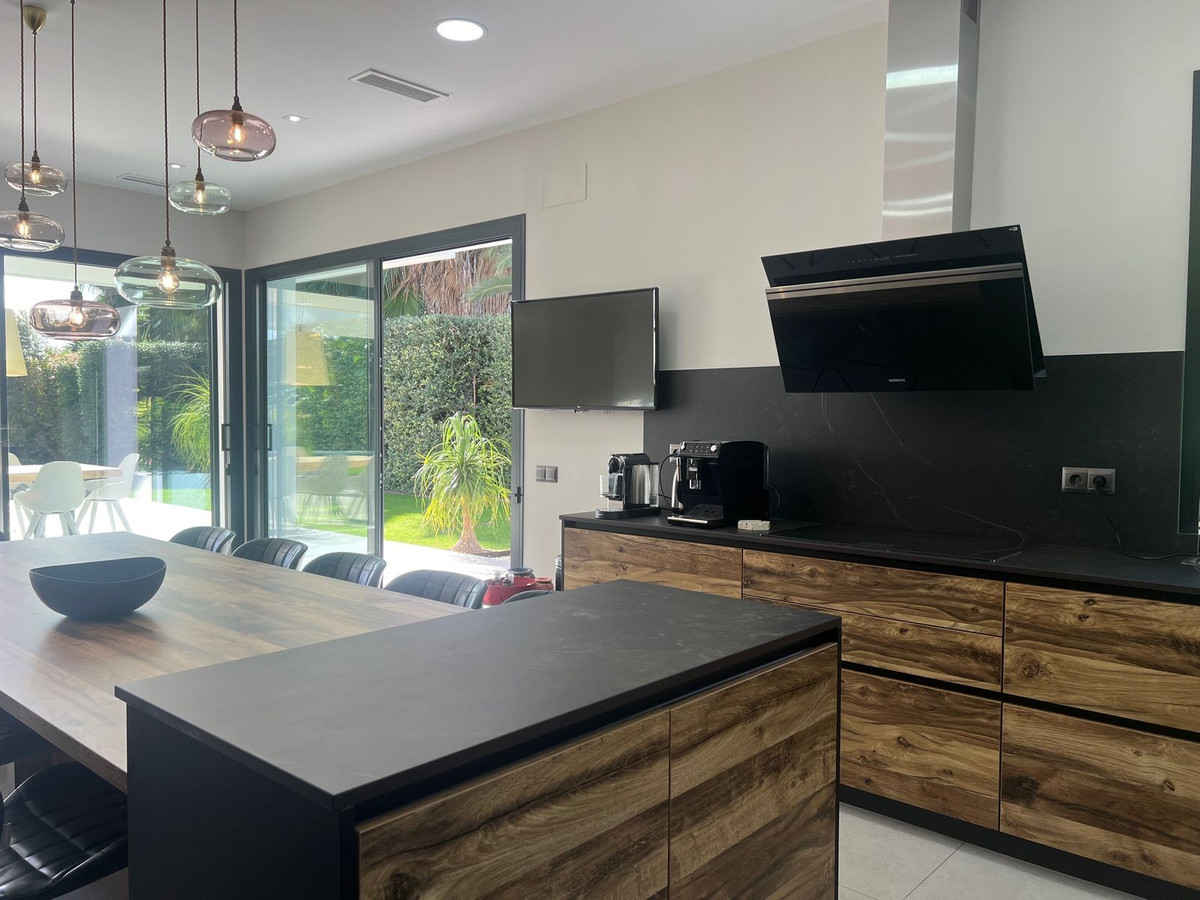 Huis te koop in Nagüeles | 6 slaapkamers H4588375