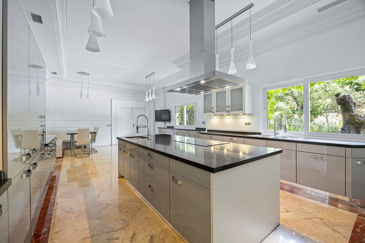 Huis te koop in Nagüeles | 9 slaapkamers H5044594