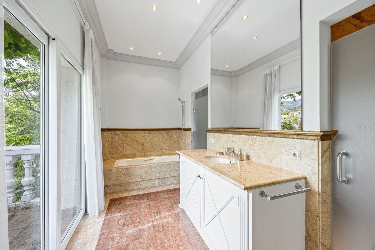 Huis te koop in Nagüeles | 9 slaapkamers H5044594