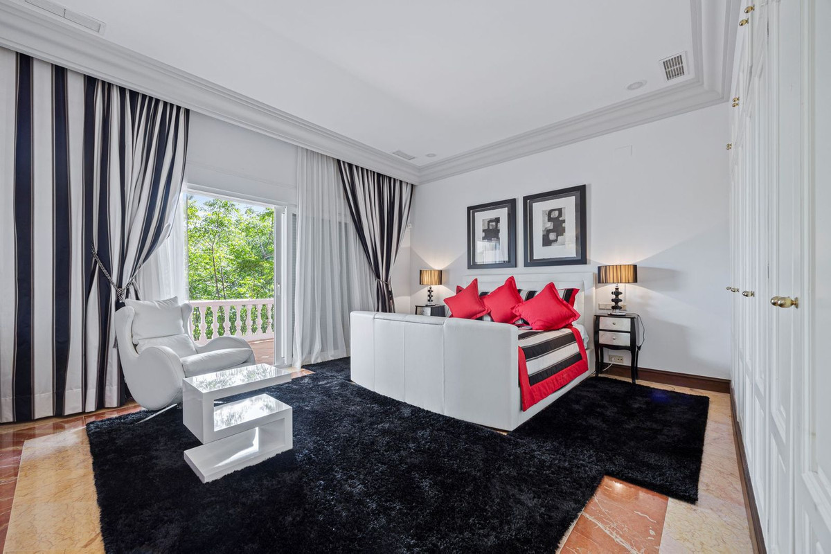 Huis te koop in Nagüeles | 9 slaapkamers H5044594