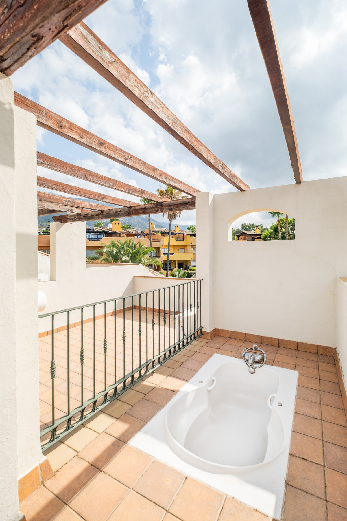 Huis te koop in Nagüeles | 3 slaapkamers H5108920