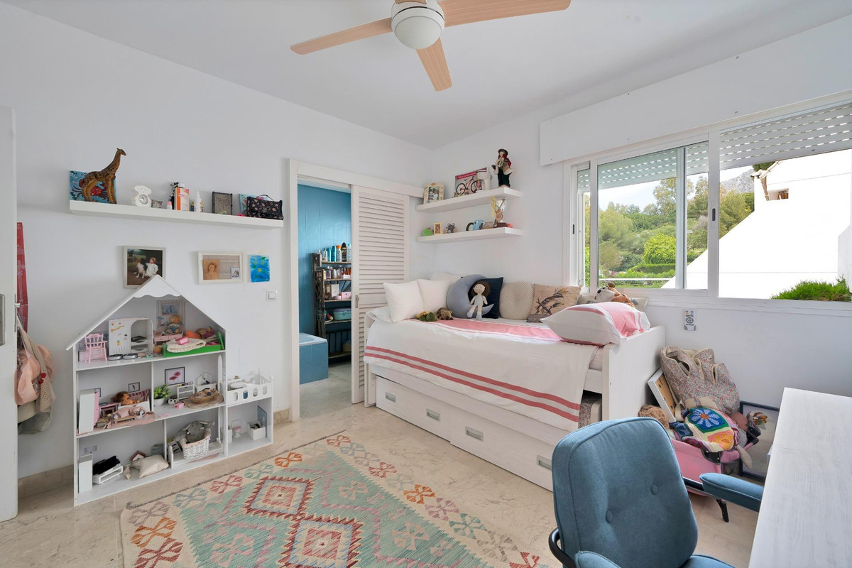 Property main view 33