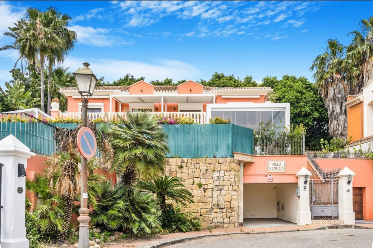 Huis te koop in Nagüeles | 4 slaapkamers H5222176