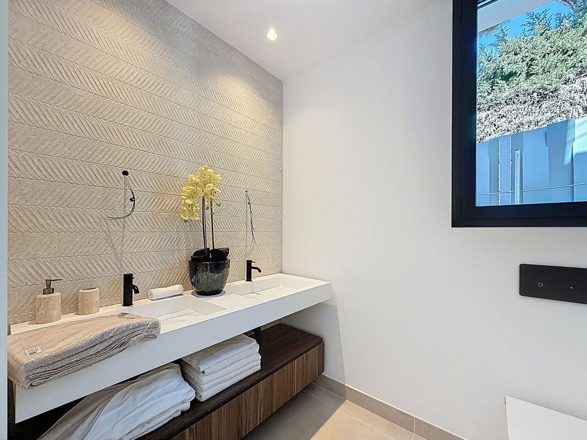 Huis te koop in Nagüeles | 5 slaapkamers H5315305