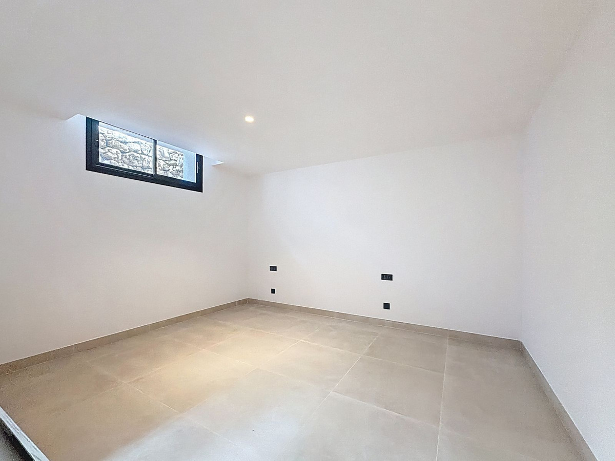 Huis te koop in Nagüeles | 5 slaapkamers H5315305