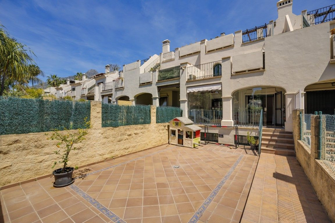 Huis te koop in Nagüeles | 3 slaapkamers H5363641