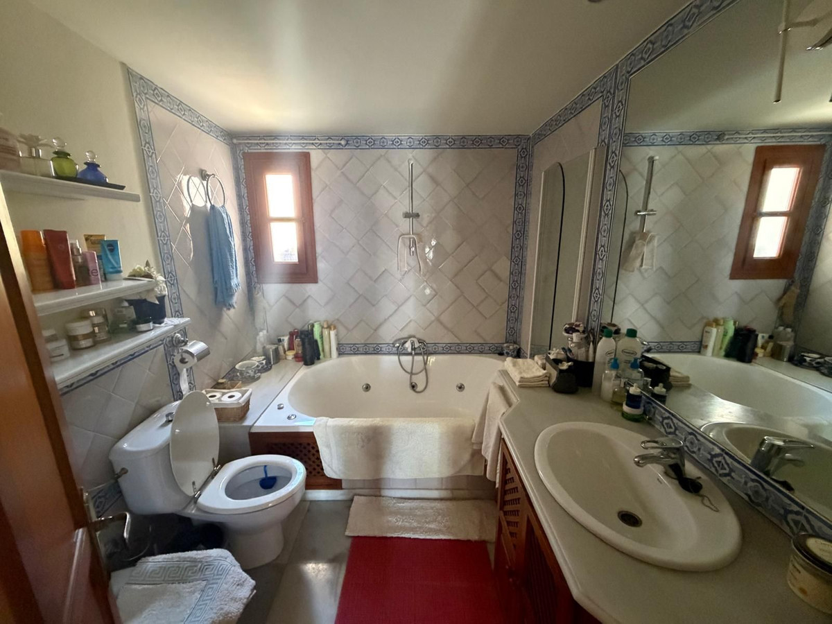 Huis te koop in Nagüeles | 3 slaapkamers H5406226