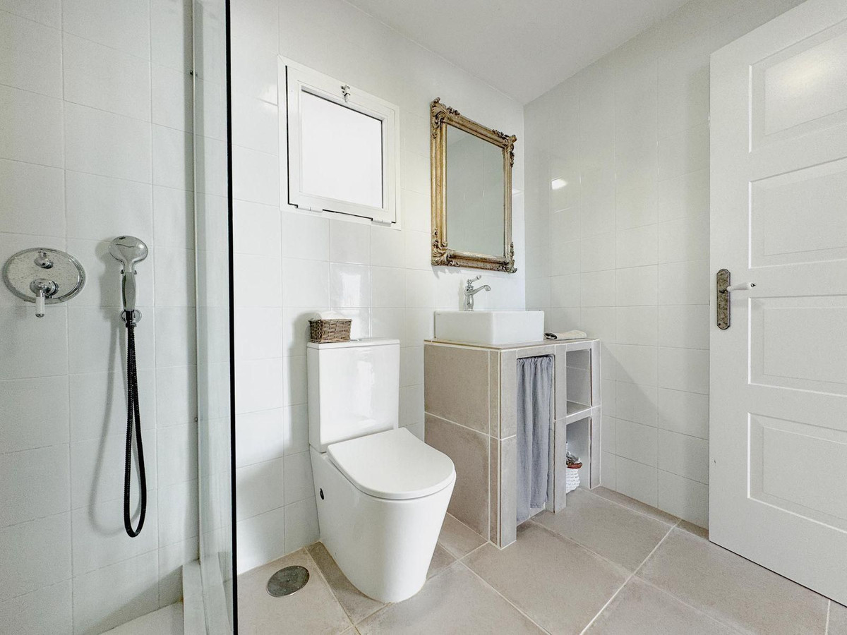 Vrijstaande Villa te koop in Nerja | 6 slaapkamers H4168636