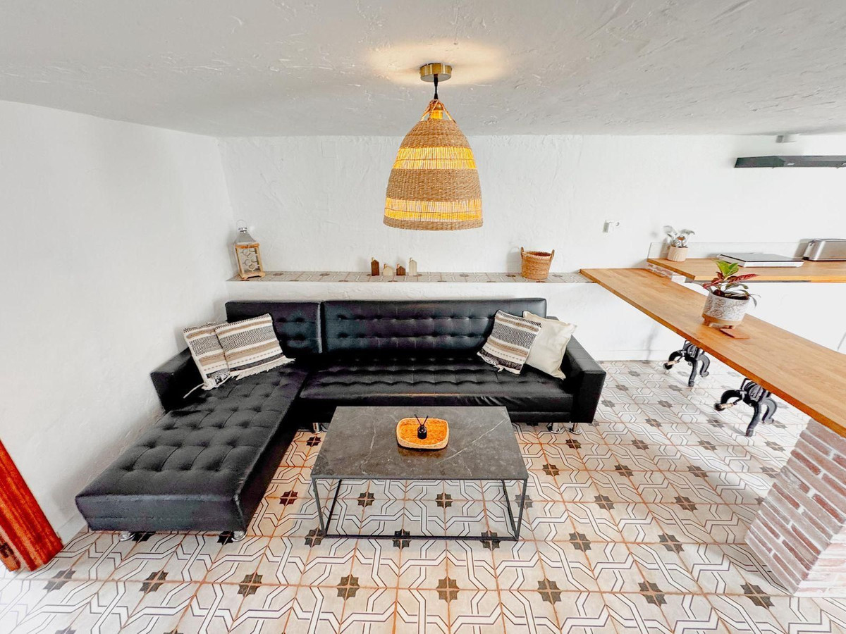 Vrijstaande Villa te koop in Nerja | 6 slaapkamers H4168636