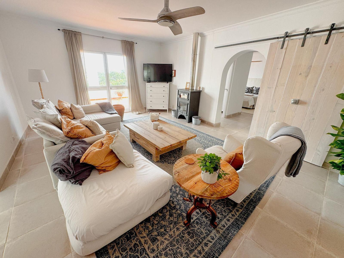 Vrijstaande Villa te koop in Nerja | 6 slaapkamers H4168636