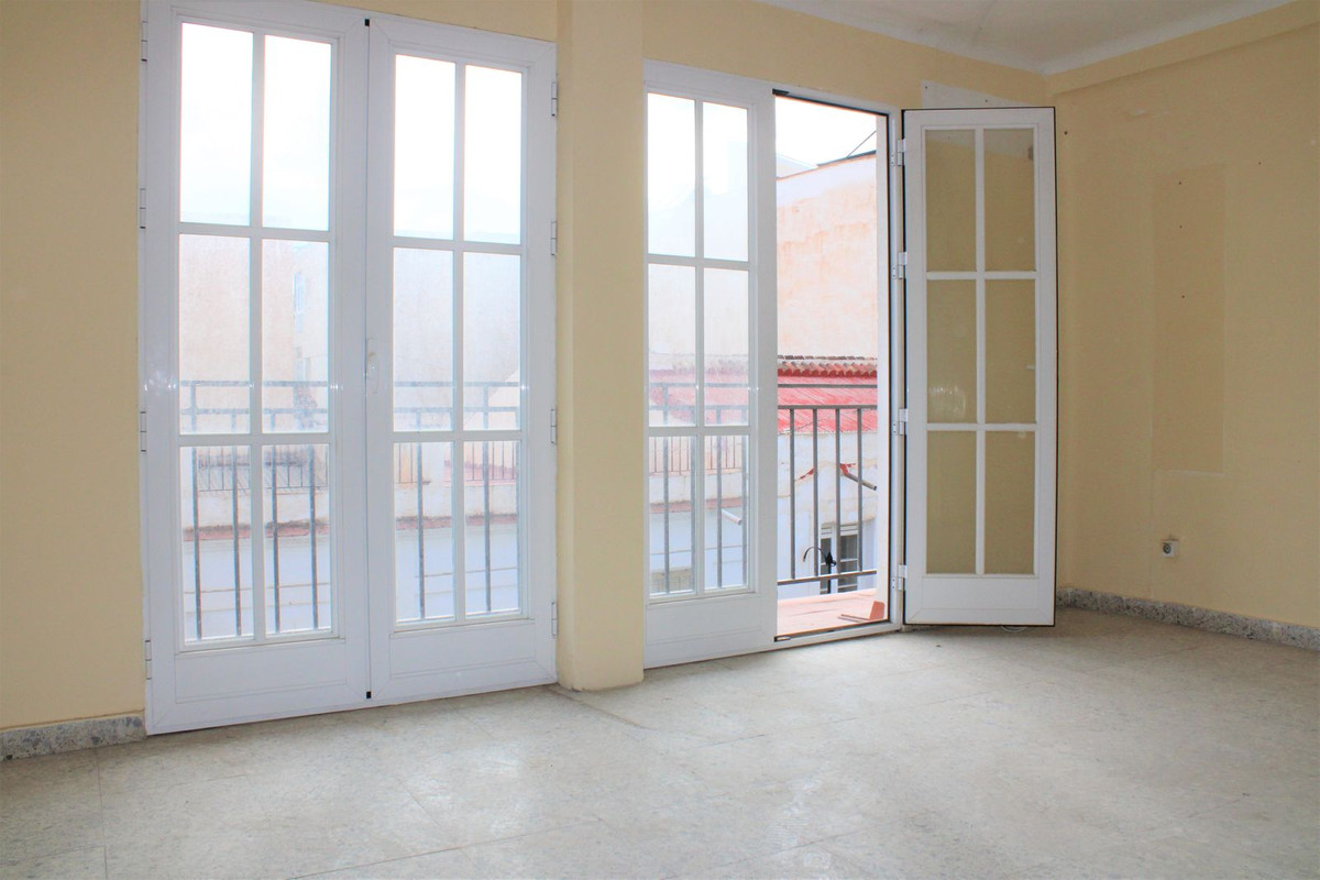 Huis te koop in Nerja | 4 slaapkamers H4346974