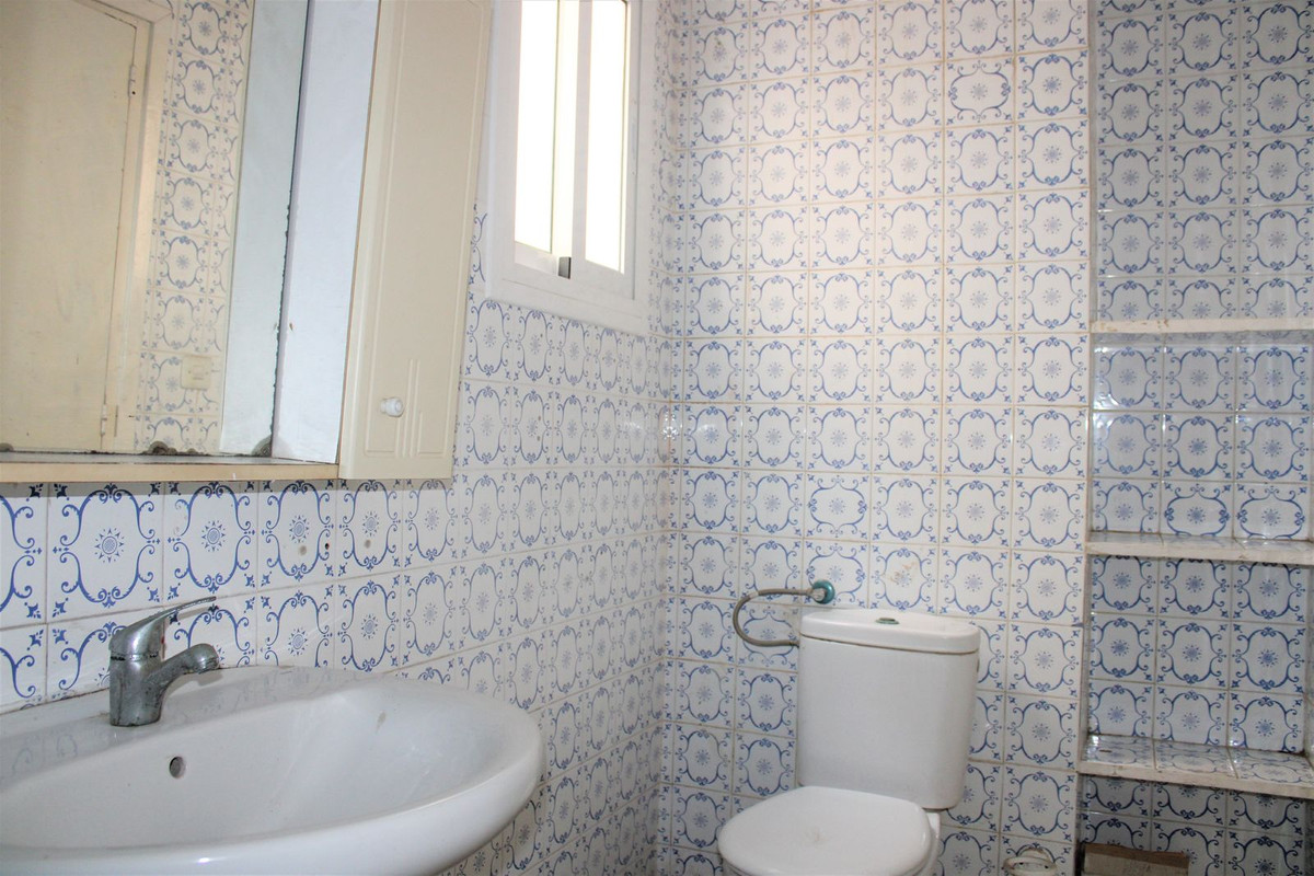 Huis te koop in Nerja | 4 slaapkamers H4346974