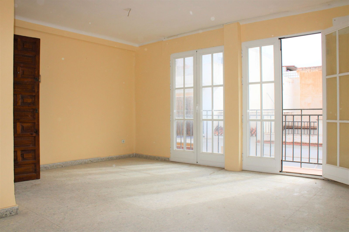 Huis te koop in Nerja | 4 slaapkamers H4346974