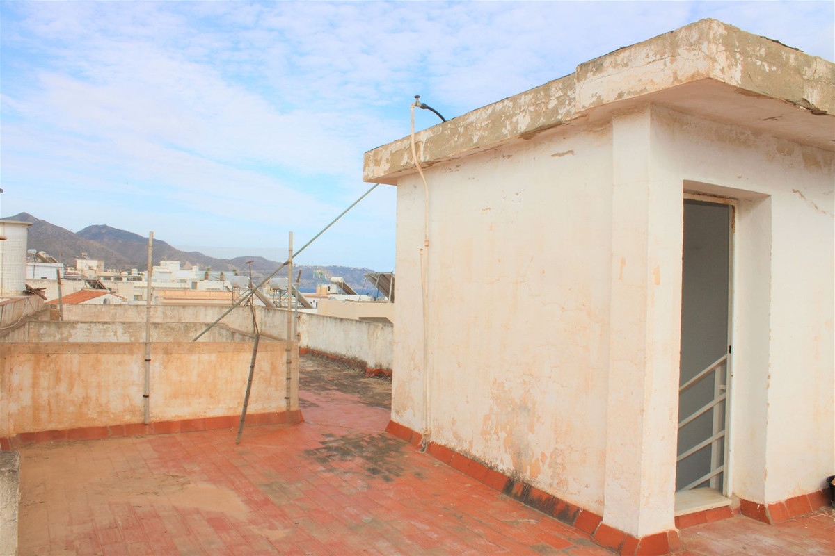 Huis te koop in Nerja | 4 slaapkamers H4346974