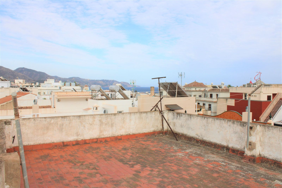 Huis te koop in Nerja | 4 slaapkamers H4346974