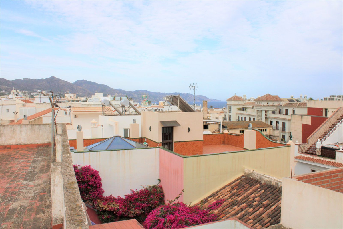 Huis te koop in Nerja | 4 slaapkamers H4346974