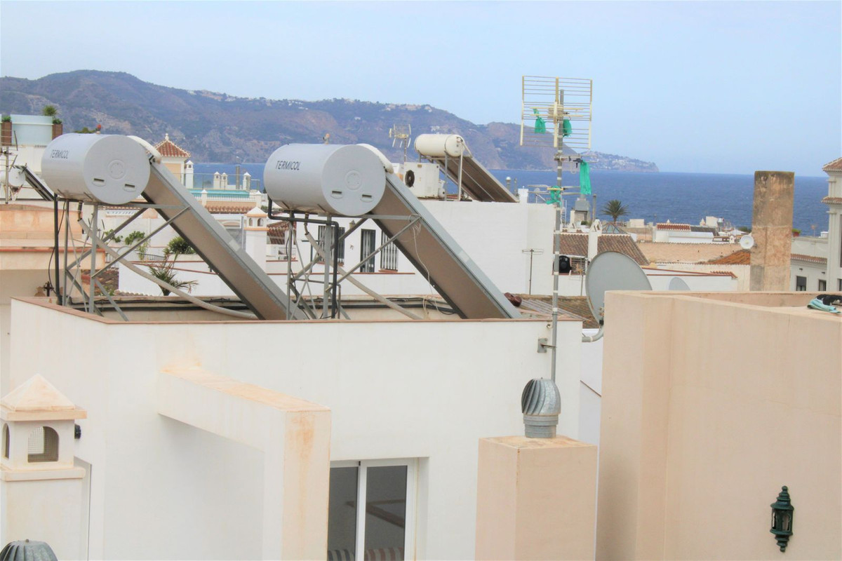 Huis te koop in Nerja | 4 slaapkamers H4346974