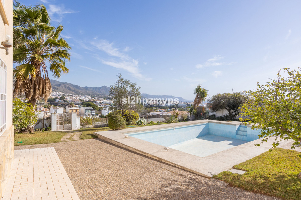 Vrijstaande Villa in Nerja-5